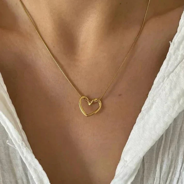 Heart Pendant Necklace - Elegant Love Gift Jewelry